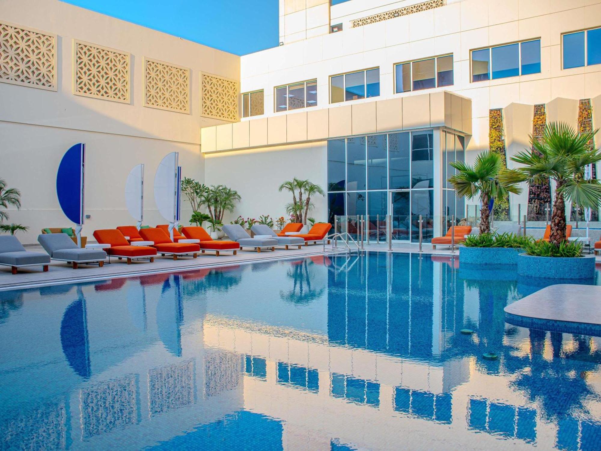 Novotel World Trade Centre Dubai Exterior photo